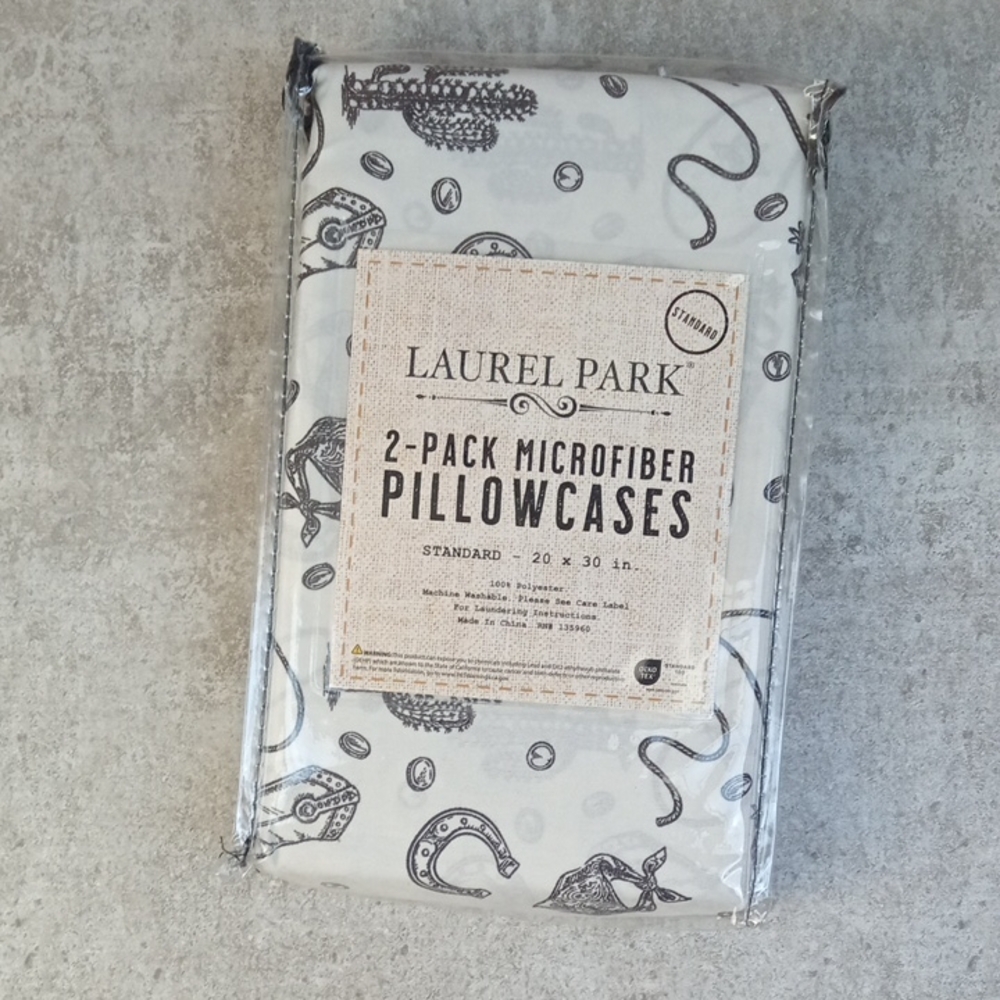 🚜🍒 Laurel Park Western Pillowcases